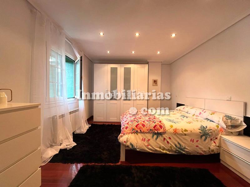 Foto 2b6518f9-bb05-4909-9e9c-832f22a46626. Casa a schiera con piscina in Samano Castro - Urdiales