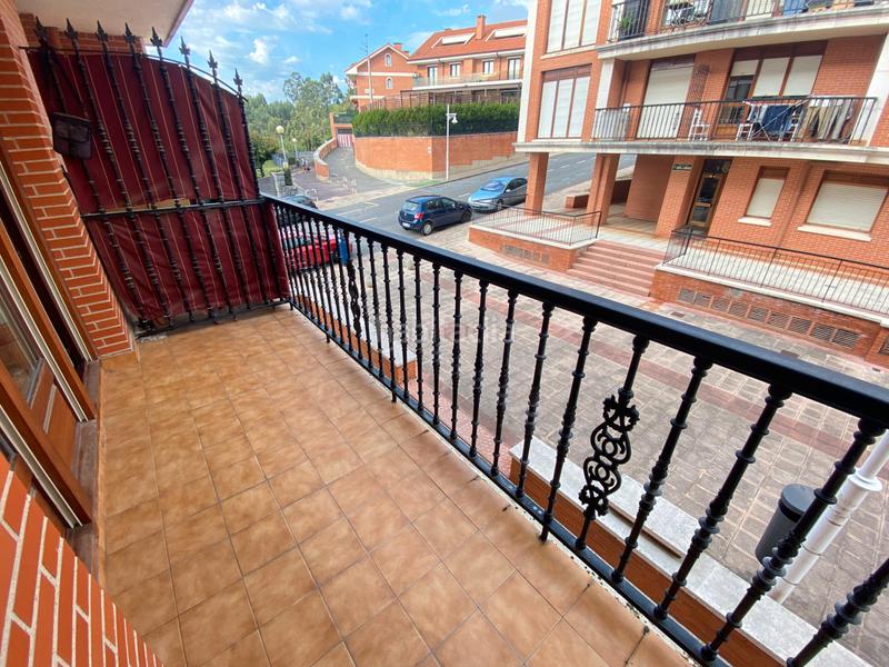 Foto 113371aa-f574-4f29-b392-b635d588d44f. Pis a calle miguel de cervantes 5 a Brazomar Castro - Urdiales
