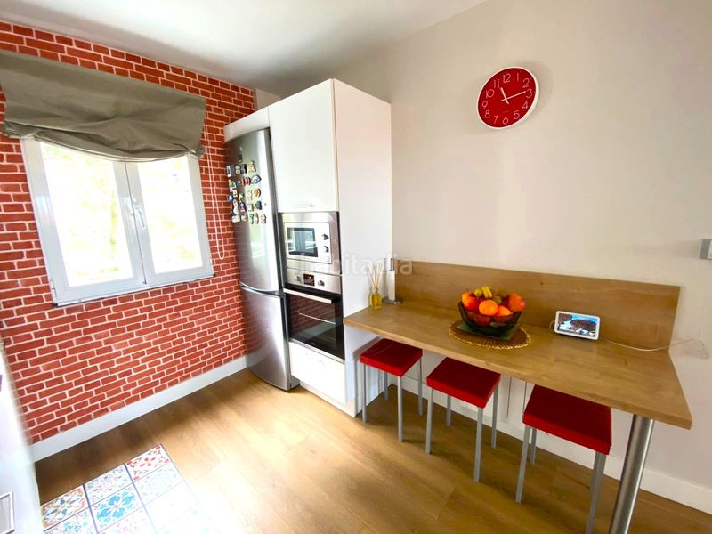 Foto 3b4c1187-a38a-4ac9-a277-167308e6432a. Pis amb calefacció a Cotolino Castro - Urdiales