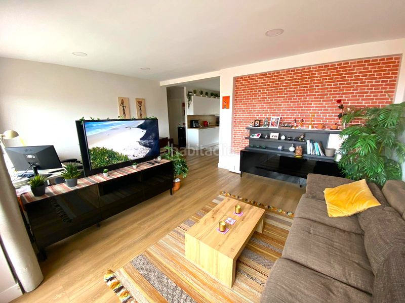 Foto 8cbb8fb6-b00d-44c9-ab54-ff6f5e0abf2b. Pis amb calefacció a Cotolino Castro - Urdiales