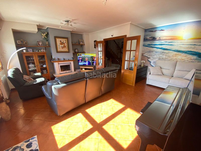 Foto 067f4da6-f532-4fb3-9253-15ddebf670d8. Casa adossada amb calefacció aparcament a Brazomar Castro - Urdiales