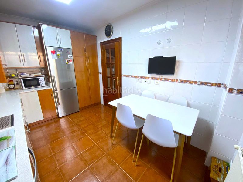 Foto ddc5b7fa-ed35-4dcb-aa90-8f81324d5292. Casa adossada amb calefacció aparcament a Brazomar Castro - Urdiales