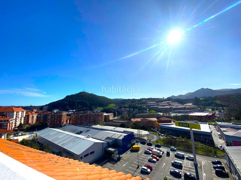 Foto f8aa1a1b-977d-4fe1-94b4-44f9477beb09. Casa adossada amb calefacció aparcament a Brazomar Castro - Urdiales
