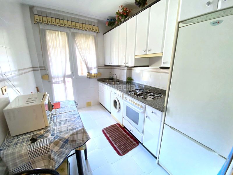 Foto 63380a1f-b980-45d0-90b9-42d465b5a543. Dreistöckige wohnung mit heizung pool in Mioño-Santullán Castro - Urdiales