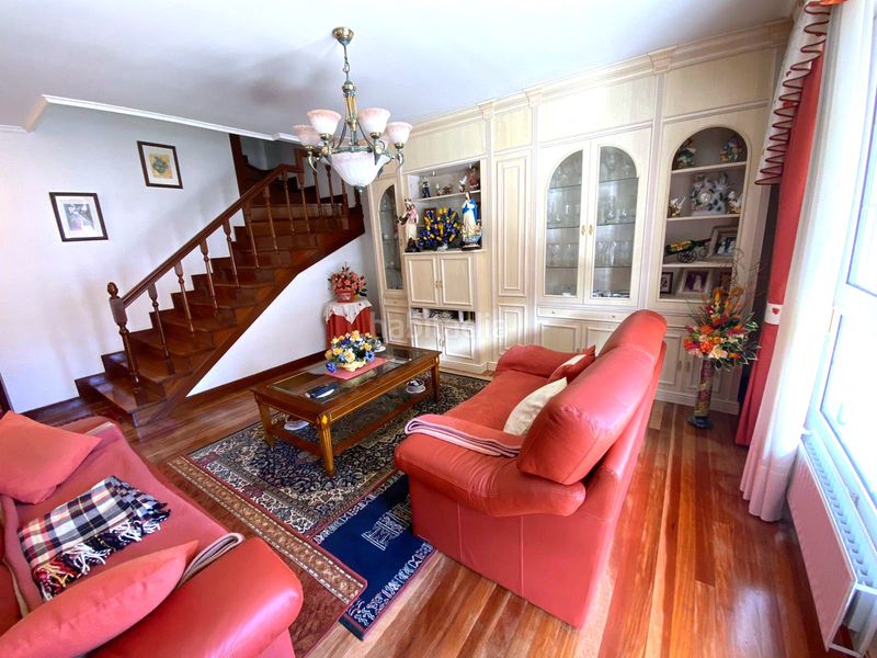 Foto d17f272c-2328-4669-b65c-80be29bd1054. Dreistöckige wohnung mit heizung pool in Mioño-Santullán Castro - Urdiales