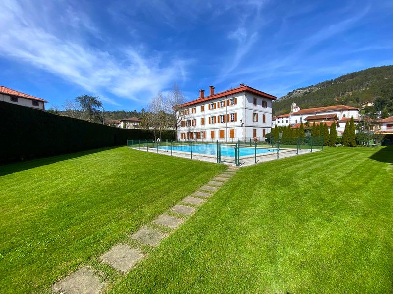 Foto d77c5680-3b2a-4f57-bc6e-7cbedf728ae7. Dreistöckige wohnung mit heizung pool in Mioño-Santullán Castro - Urdiales