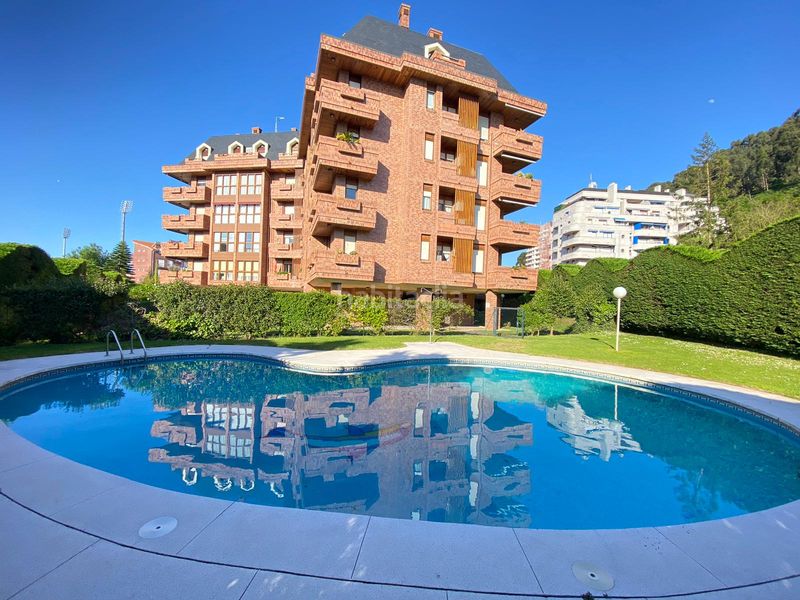 Foto 7b3956a4-3f35-4288-8164-f5e0db92d43a. Pis amb calefacció aparcament piscina a Cotolino Castro - Urdiales