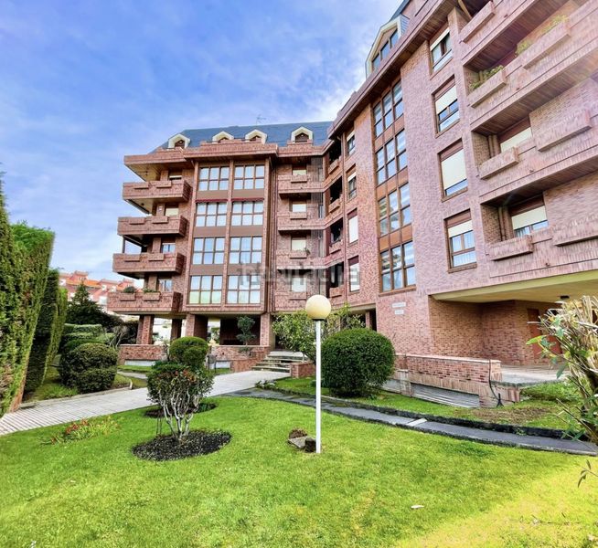 Foto ae2a9e65-f905-4e4e-9e0a-d610c0633567. Pis amb calefacció aparcament piscina a Cotolino Castro - Urdiales