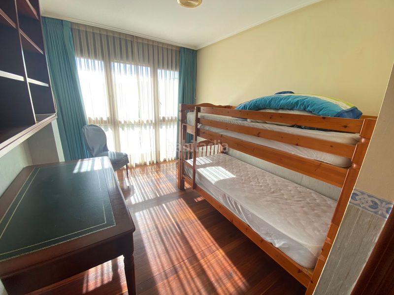 Foto d877dc75-b638-4598-bce6-eb39f1935b28. Pis amb calefacció aparcament piscina a Cotolino Castro - Urdiales