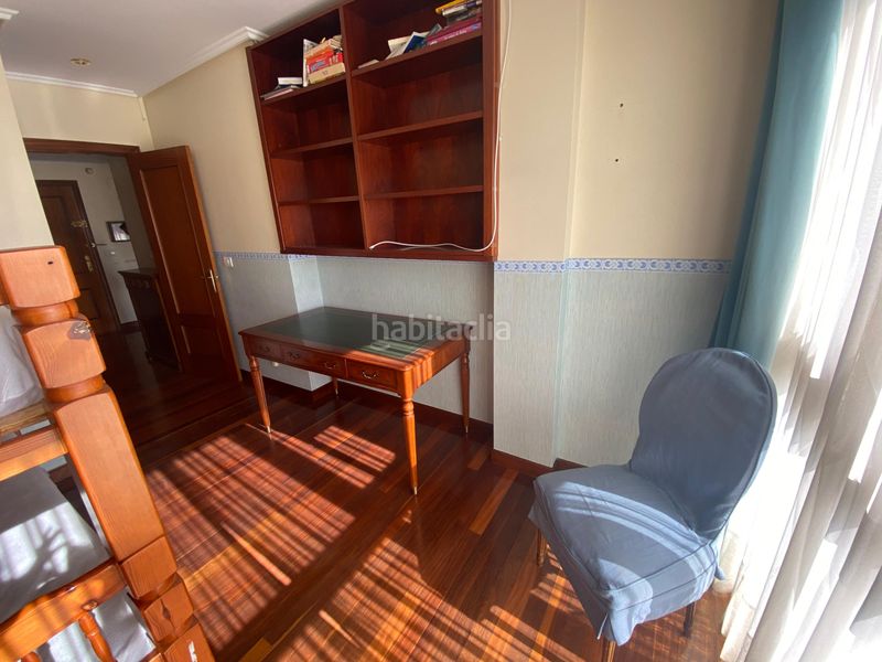 Foto ecba3638-ed5f-4a51-bd53-89fb39e7088c. Pis amb calefacció aparcament piscina a Cotolino Castro - Urdiales