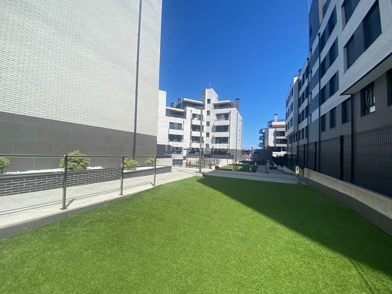 Foto 63b748a5-253e-4728-97b2-7d2f65468420. Pis amb calefacció aparcament piscina a Cotolino Castro - Urdiales