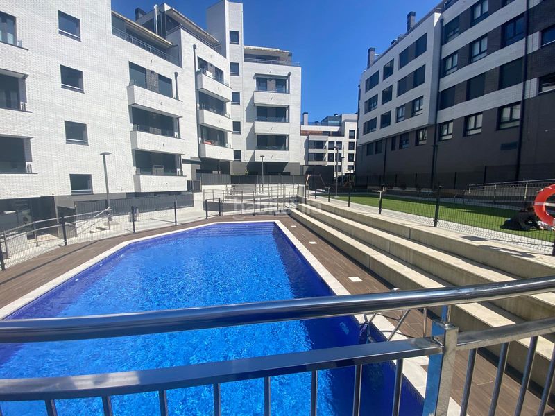 Foto 968a4a1f-236e-4fcc-a206-05ebf85758ee. Pis amb calefacció aparcament piscina a Cotolino Castro - Urdiales