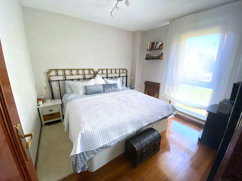 Foto 236bb1d1-52b4-482c-8836-50f045238827. Pis amb calefacció aparcament piscina a Brazomar Castro - Urdiales