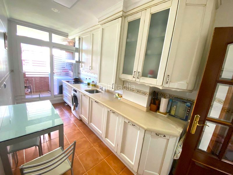 Foto 4d765f4b-5deb-4390-a9c8-e56b37387dba. Pis amb calefacció aparcament piscina a Brazomar Castro - Urdiales