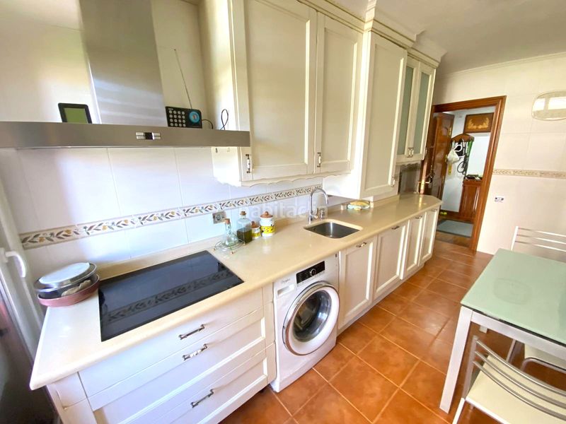 Foto e215ba99-c394-4d6d-a2a0-9f62b3cb1633. Pis amb calefacció aparcament piscina a Brazomar Castro - Urdiales