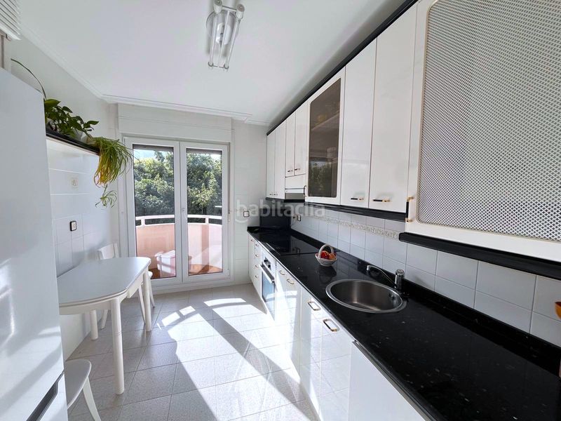 Foto 16e49160-63c1-4b80-9e4c-3d9649261b15. Pis amb calefacció aparcament piscina a Centro Castro - Urdiales