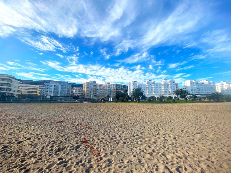 Foto 58993249-81da-44a4-9e66-39b7c6895aac. Pis amb calefacció aparcament piscina a Centro Castro - Urdiales
