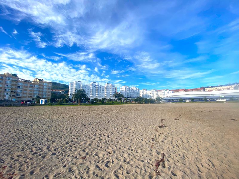 Foto c92e404d-fe90-42d1-ac96-fc86ad8dbb3b. Pis amb calefacció aparcament piscina a Centro Castro - Urdiales