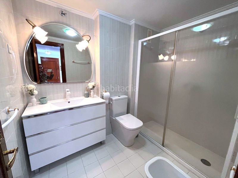 Foto e99f2072-43a6-45db-8eb4-3af57dd7607d. Pis amb calefacció aparcament piscina a Centro Castro - Urdiales