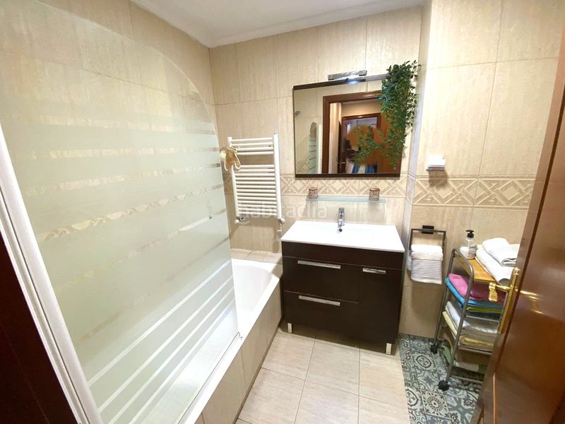 Foto 2ec9ca70-fcb8-4a0b-86c6-1310d7d493f4. Pis amb calefacció aparcament a Mioño-Santullán Castro - Urdiales