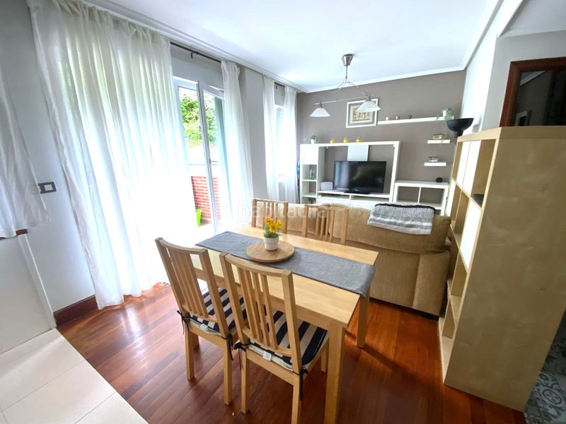 Foto ab8d1658-6d46-4e5a-8f5c-0550a0b37376. Pis amb calefacció aparcament a Mioño-Santullán Castro - Urdiales