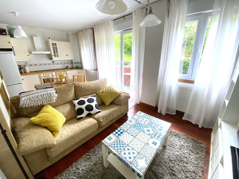 Foto c307ac32-7b2b-48c9-9566-0b73cf0d64cb. Pis amb calefacció aparcament a Mioño-Santullán Castro - Urdiales