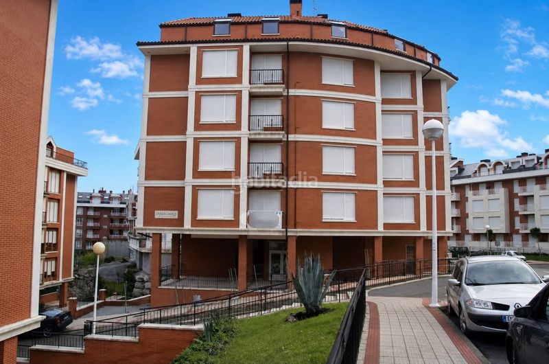 Foto f84e64b5-4d6f-4fb4-8f81-8ad2c7ac8764. Piso en Centro Castro - Urdiales