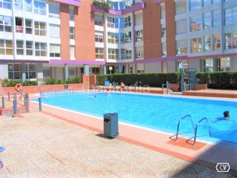 Foto 66afeee6-f6af-4749-ba4e-db1e43a81258. Pis amb calefacció piscina a Cotolino Castro - Urdiales
