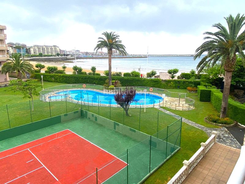 Foto f4bc154c-8706-497f-b108-681dab3ca448. Pis amb calefacció piscina a Brazomar Castro - Urdiales