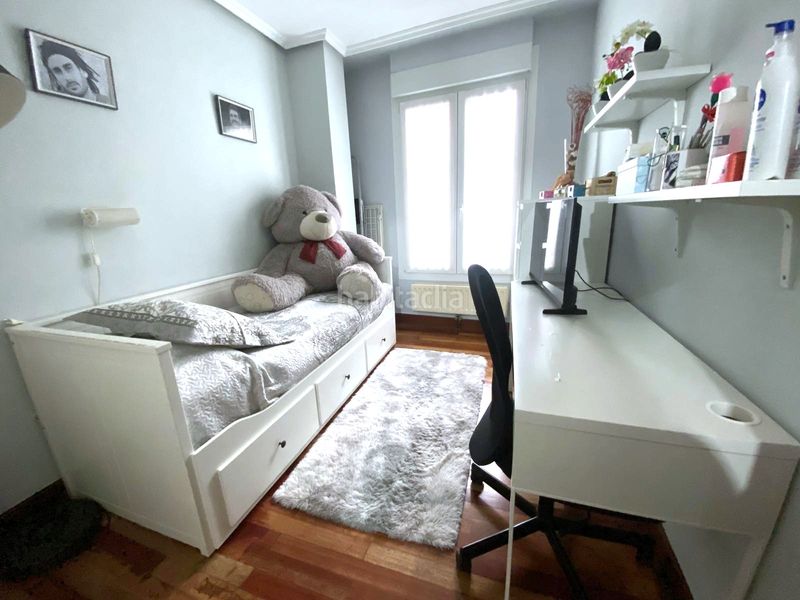Foto 3437036b-1f6e-4470-8f07-2b0408b758e5. Flat in calle ardigales 15 in Centro Castro - Urdiales