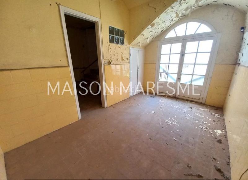 Foto 48a2a3ae-8899-4ebd-b778-b823832b3455. Local comercial local en venta, en pleno centro en Canet de Mar