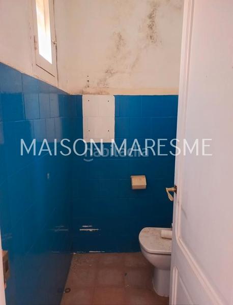 Foto 54eb7a46-a943-482e-a071-b461ba9a2892. Local comercial local en venta, en pleno centro en Canet de Mar