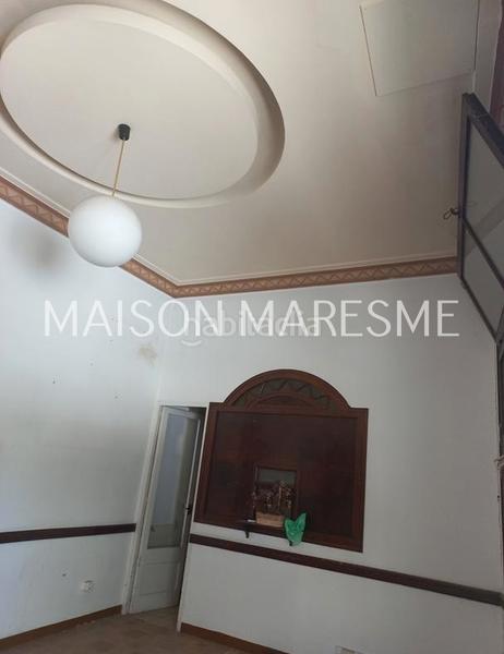 Foto fe2e6c33-5509-414a-9990-9b12f21a48ce. Local comercial local en venta, en pleno centro en Canet de Mar