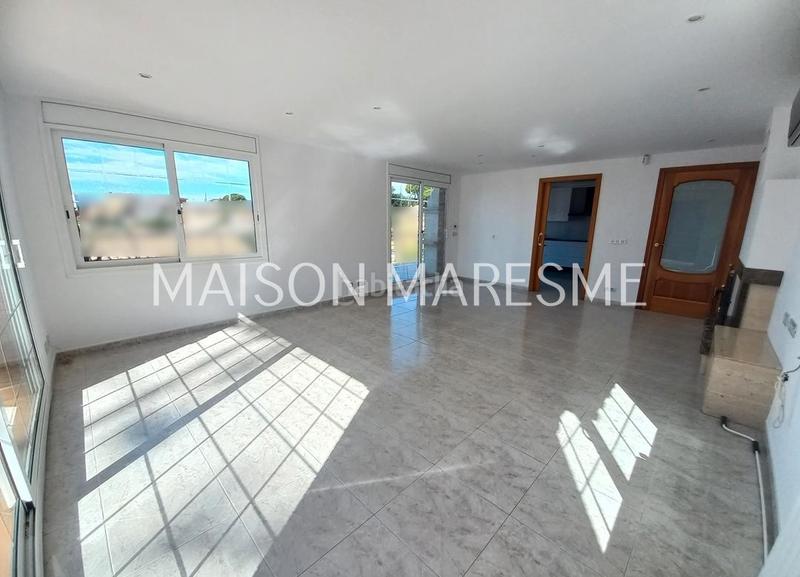 Foto 918075af-8fe1-4197-af10-04812fc67064. Rent house with fireplace heating parking pool in Canet de Mar