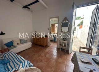 Reihenhaus in Canet de Mar. Casa de pueblo con vistas al mar