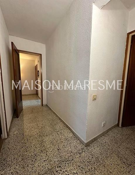 Foto ddc7a3f1-cac9-4d8c-8c71-f6ec57831e1b. Flat with fireplace in Canet de Mar
