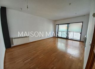 Etagenwohnung in Sant Cebrià de Vallalta. Ático duplex con piscina comunitaria  en venta
