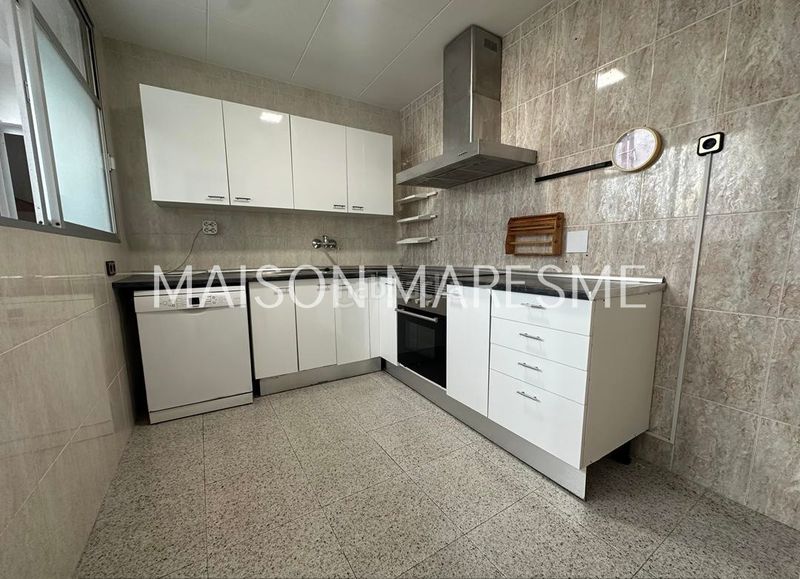 Foto f1850b0c-cb1a-416f-ba44-c6dee2f10cf0. Casa adossada a Canet de Mar