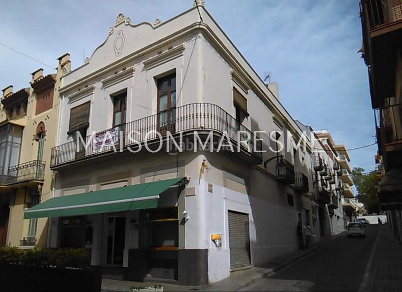 Foto 3c25f15a-375b-4664-b2f3-2523ecfc3aab. Local comercial a Canet de Mar
