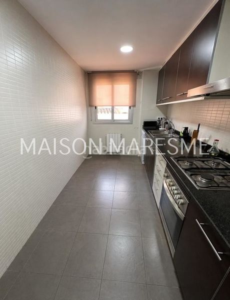 Foto 70cb6d00-7617-42e1-918a-62393e74b5d4. Dúplex  en venta en Canet de Mar