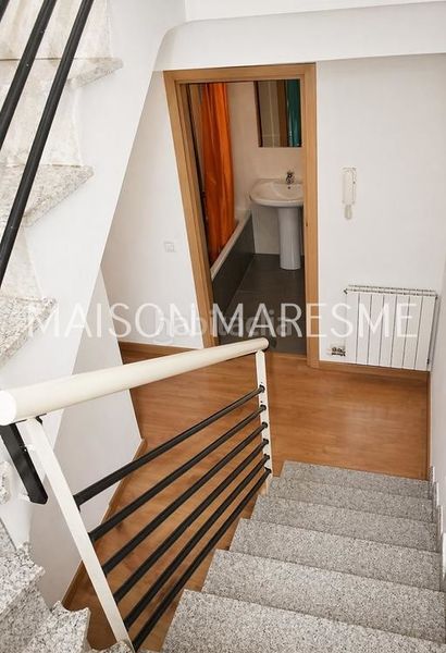 Foto a5b433f8-67f6-48b5-82dd-ff3a53a61dc4. Dúplex  en venta en Canet de Mar