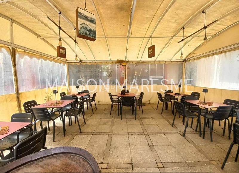 Foto 8b7d8a4c-bc2e-4ace-8c8f-dc8466e2f7d6. Local comercial a Canet de Mar