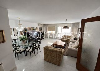 Zweistöckige Wohnung in Canet de Mar. Dúplex con terraza en venta