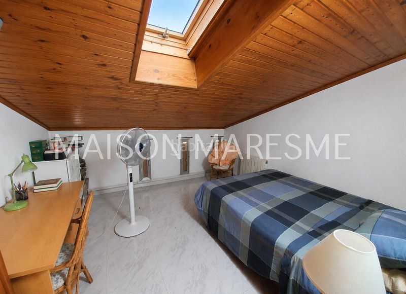 Foto c232370c-db3f-41ea-b0c9-7b0abdbbd0d1. Dúplex  con terraza en venta en Canet de Mar