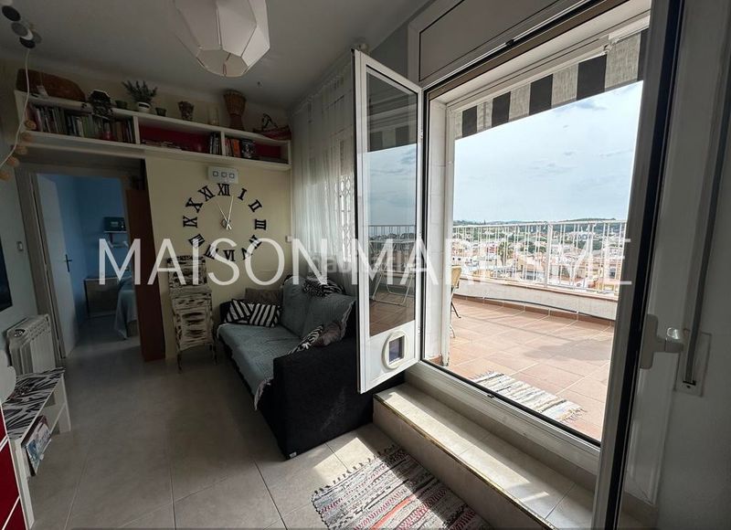 Foto 540d333e-91cc-4970-b6f7-55e4a7b73aa4. Pis a Canet de Mar
