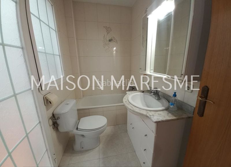 Foto 154108e4-72c6-41d6-af27-0fc390b5394d. Duplex con camino riscaldamento parcheggio in Canet de Mar