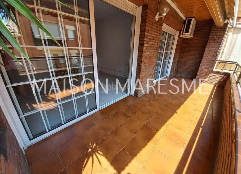 Foto 8ac7b86a-29c6-472b-8a7d-7c47449148fb. Duplex con camino riscaldamento parcheggio in Canet de Mar