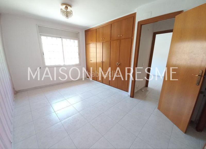 Foto b39e7edd-0aa9-49e7-800a-3f0cb1ded116. Duplex con camino riscaldamento parcheggio in Canet de Mar