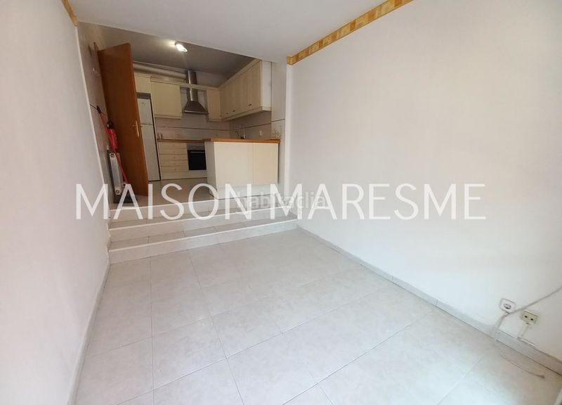 Foto dfa5e050-f7a6-4c3c-89cb-77af03873366. Duplex con camino riscaldamento parcheggio in Canet de Mar