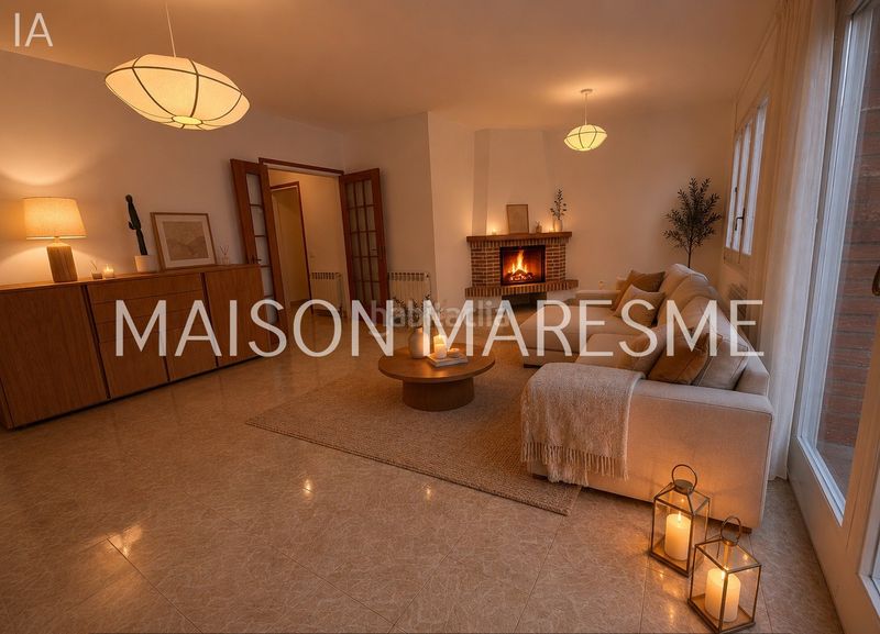 Foto 9ad08255-0940-4691-9373-05140b444c3c. Casa adossada amb xemeneia calefacció aparcament a Canet de Mar
